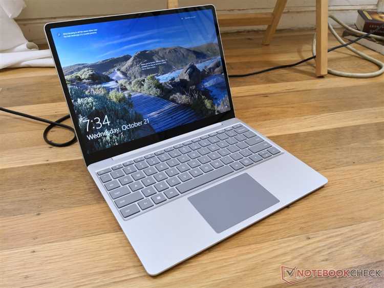 Новые версии Surface Book, Surface Go и Surface Studio обещают улучшенную производительность и инновационные функции для повышения эффективности работы и удобства пользователей.